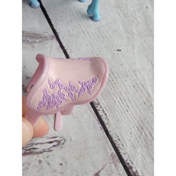 Schleich Olaria Unicorn Foal PVC Figure, Baby Unicorn, Colt, #70589, Mythical - Picture 6 of 7